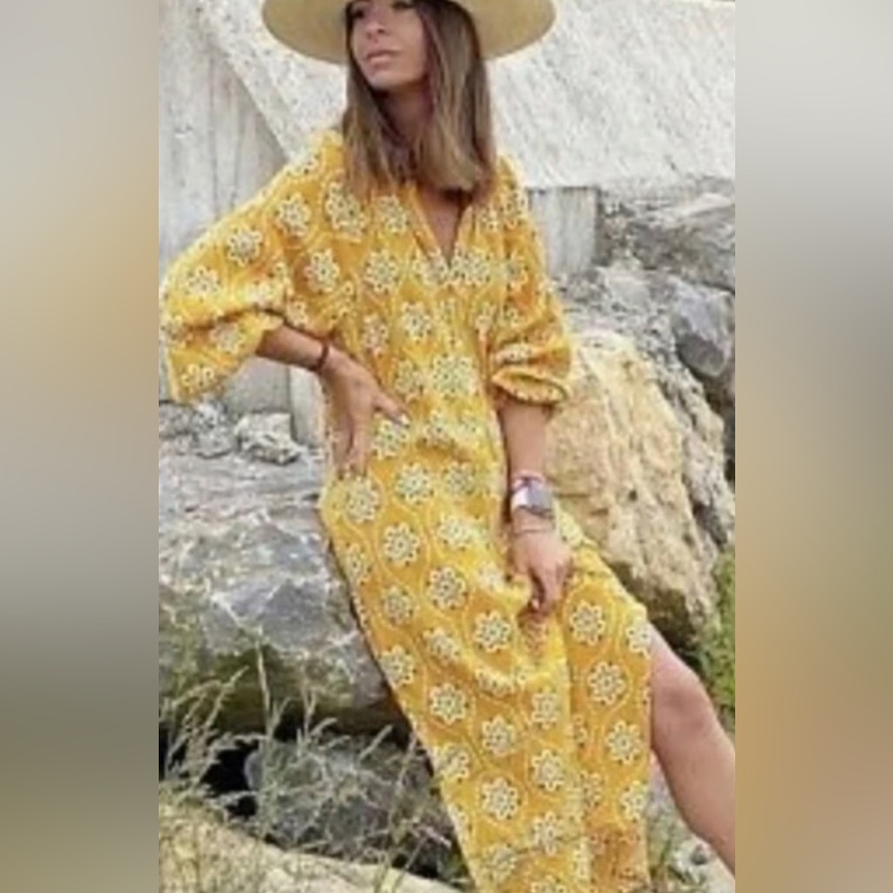 Zara Floral Printed Long Sleeve Caftan Dress in Yellow Curry,Size-Medium